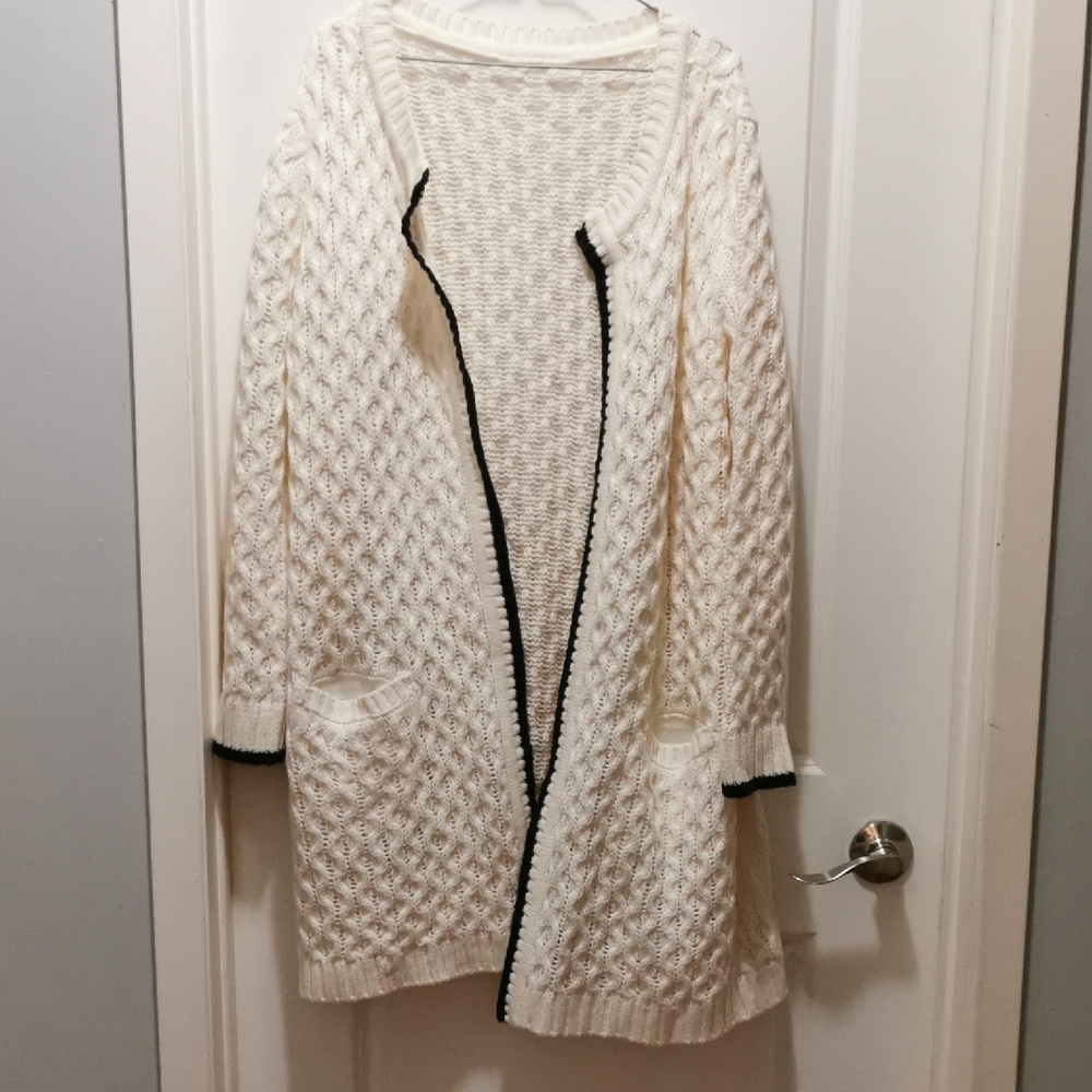 Chic‎ Cream Open-Front Cardigan